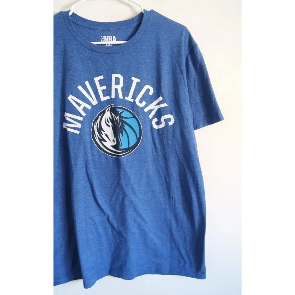 NBA Mavericks Tee - Size Large